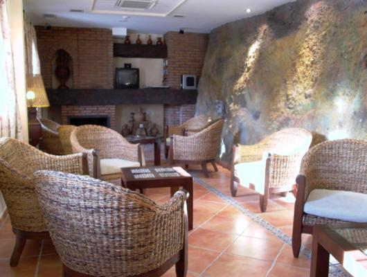 La Higuera Hotel 2*